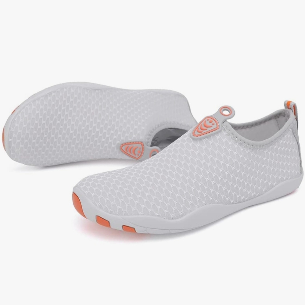 😎White Slip-On Shoes with Orange Accents